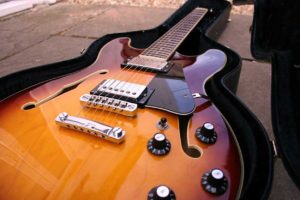 chitarre-semi-acustiche