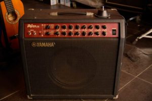 Amplificatore combo Yamaha DG60